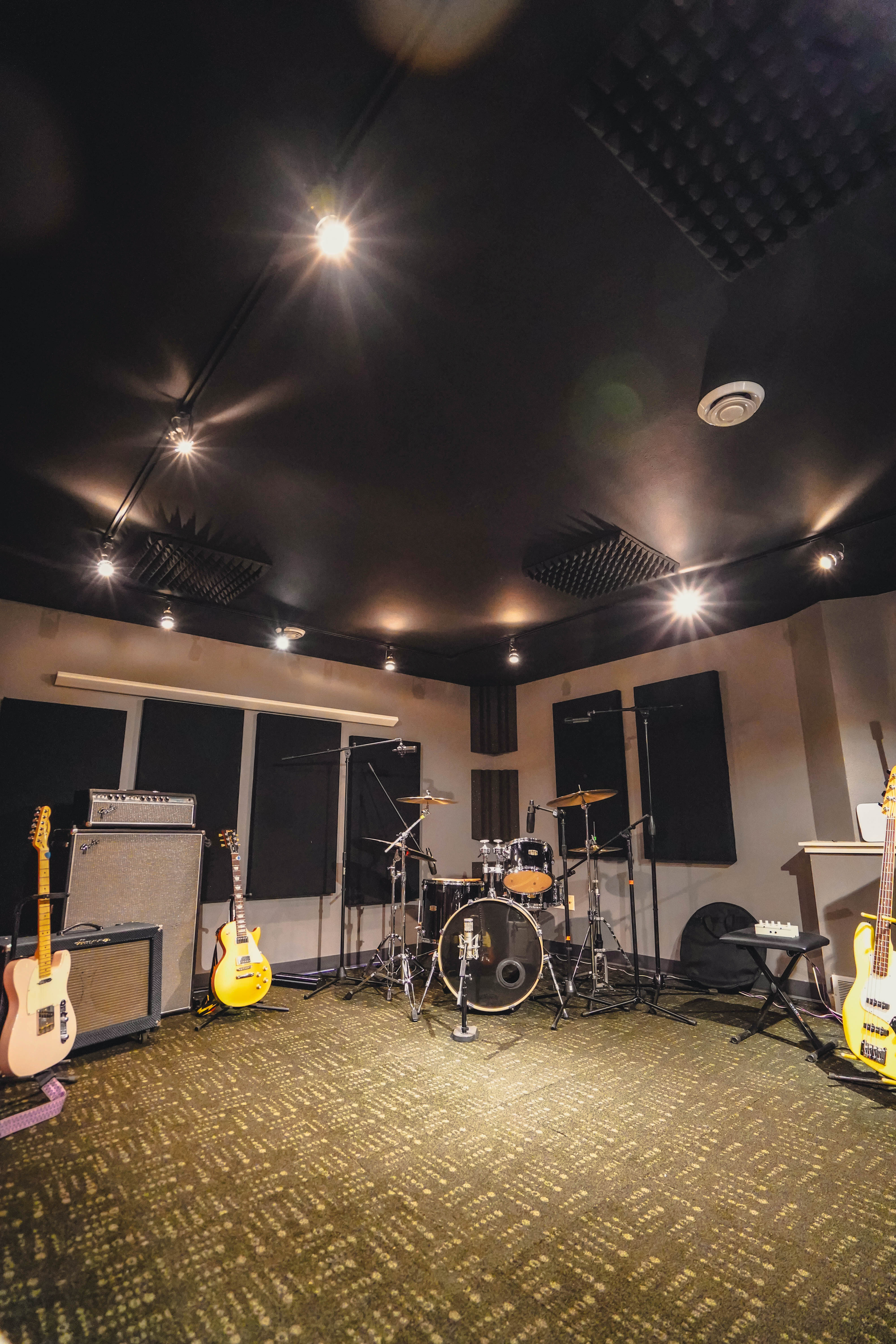 EIAA Recording Studio Oct 2022 (6).jpg